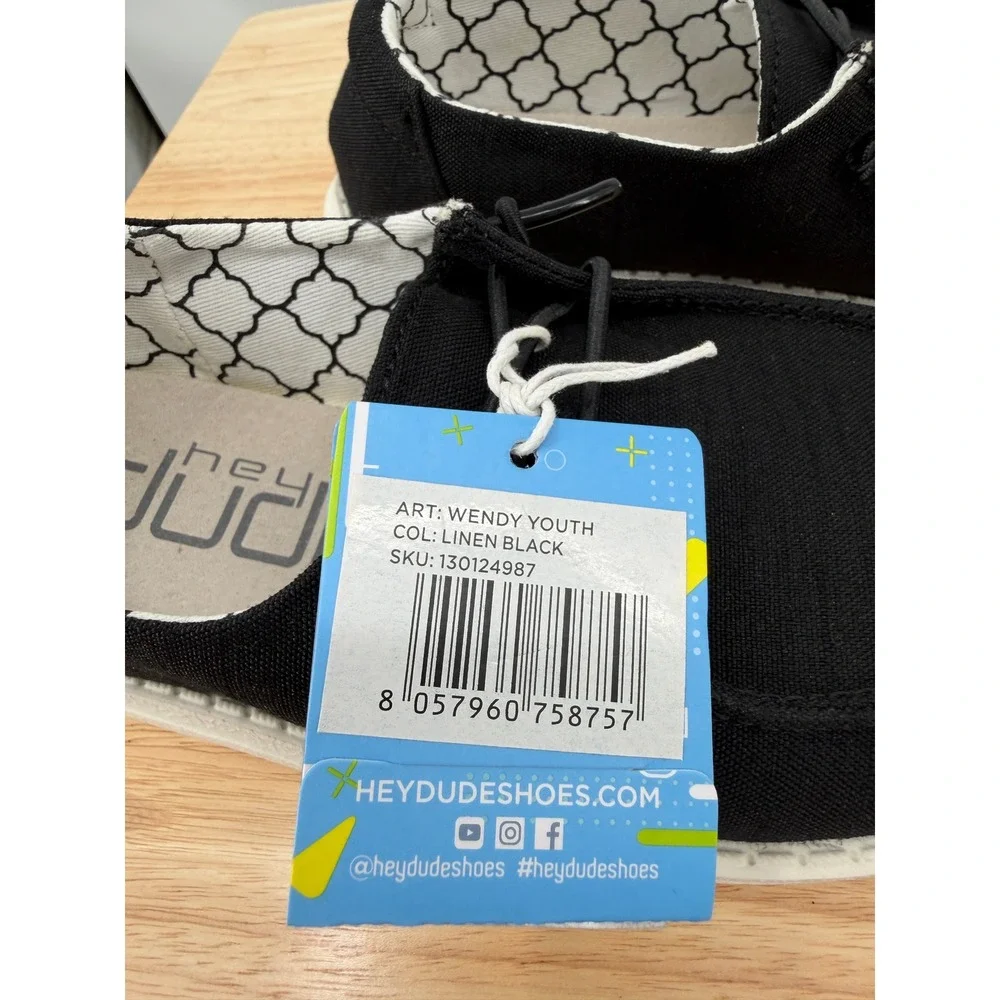 NWT Hey Dude Wendy Youth Linen Black Slip On Loafers Lightweight Kids Shoes K12